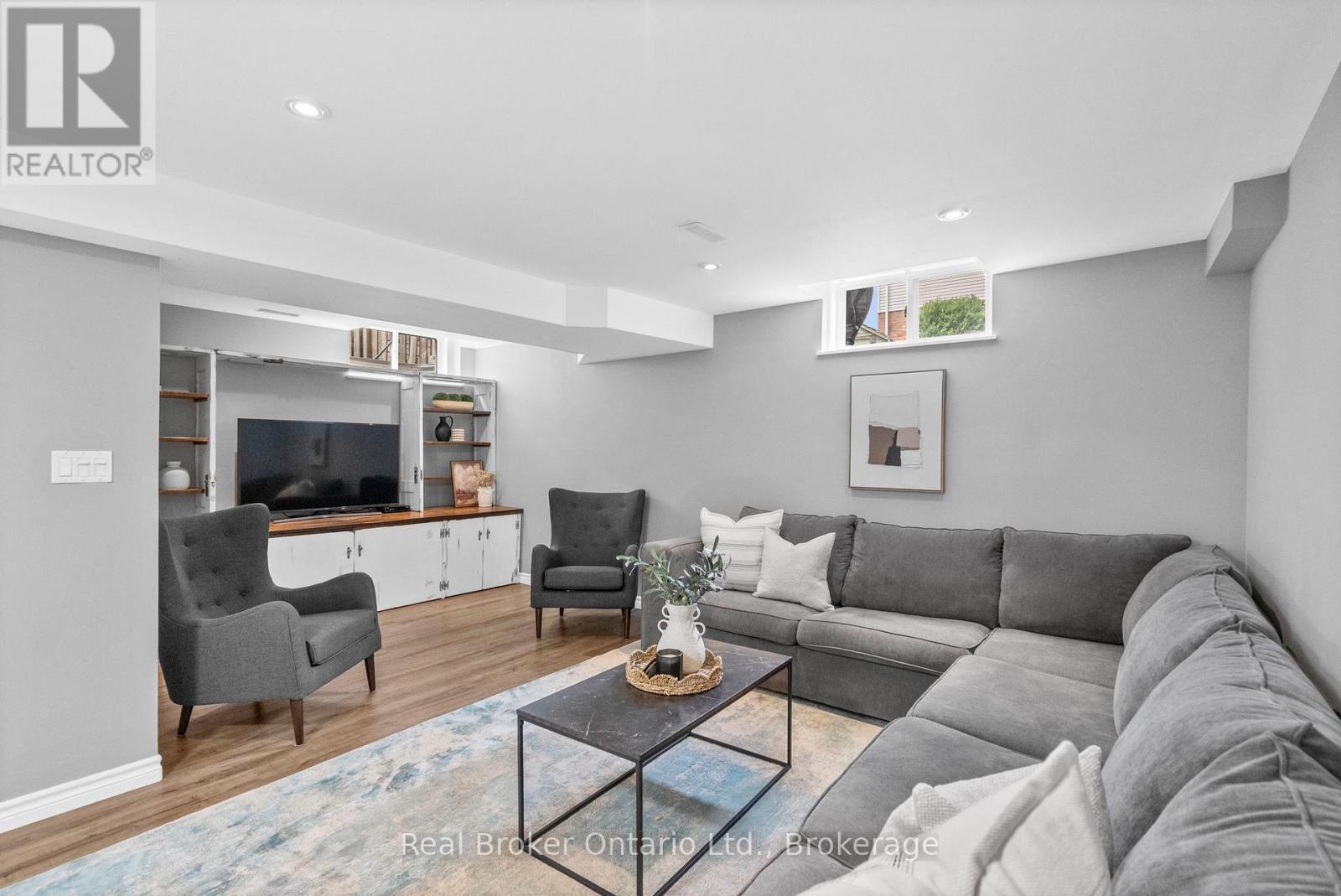 4 Beardmore Crescent, Halton Hills, Ontario  L7J 2Y9 - Photo 30 - W13495582