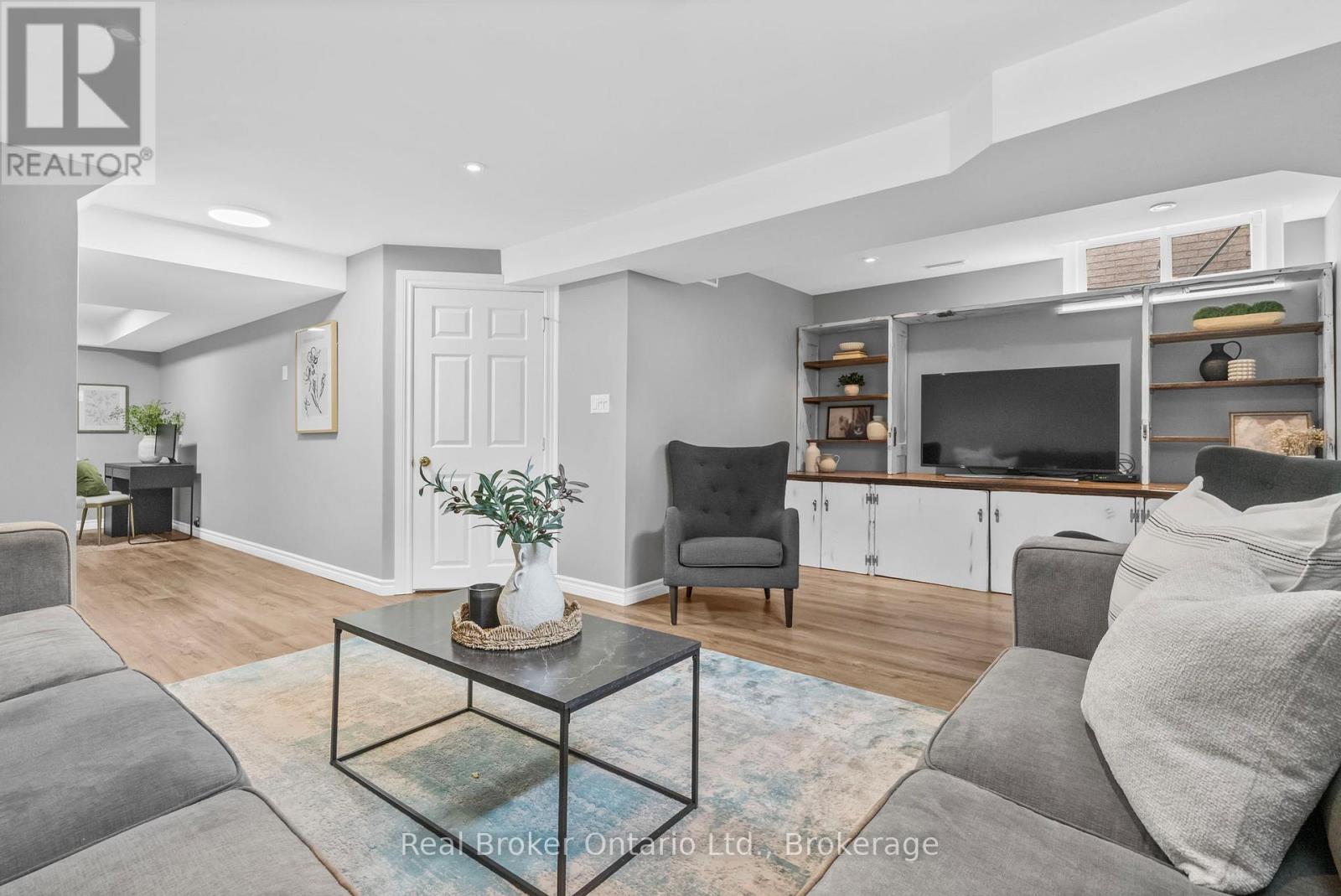 4 Beardmore Crescent, Halton Hills, Ontario  L7J 2Y9 - Photo 31 - W13495582