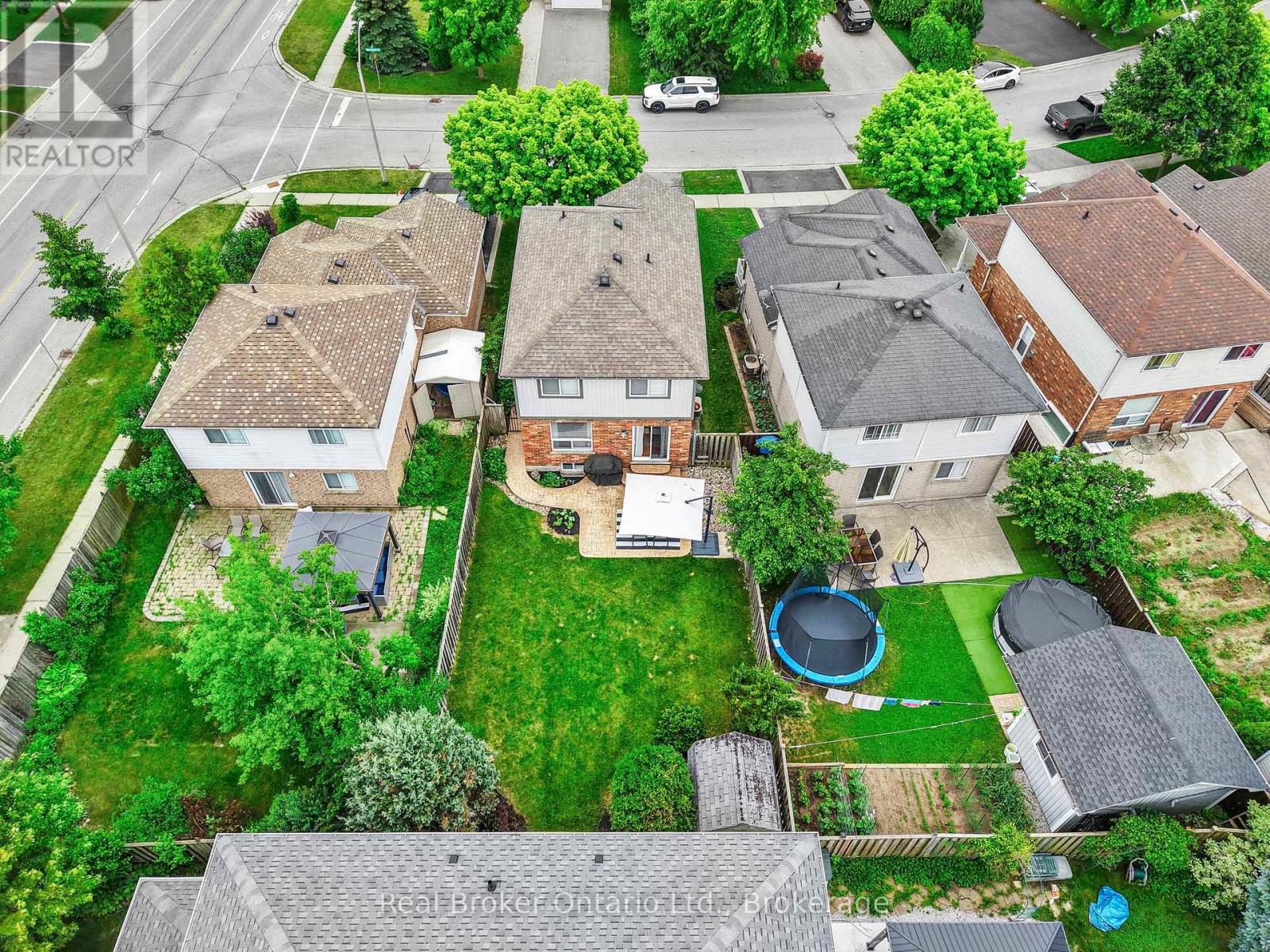 4 Beardmore Crescent, Halton Hills, Ontario  L7J 2Y9 - Photo 37 - W13495582