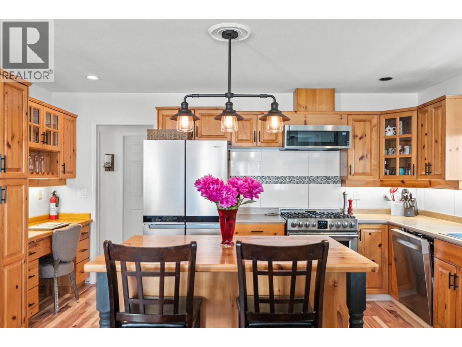4664 Sunshine Coast Highway, Sechelt, British Columbia  V7Z 0E5 - Photo 11 - R3140408