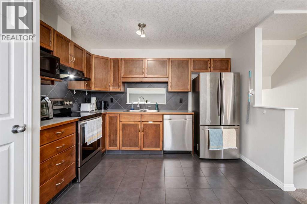 55 Copperfield Court SE, Calgary, Alberta  T2Z 4Z3 - Photo 3 - A2324369