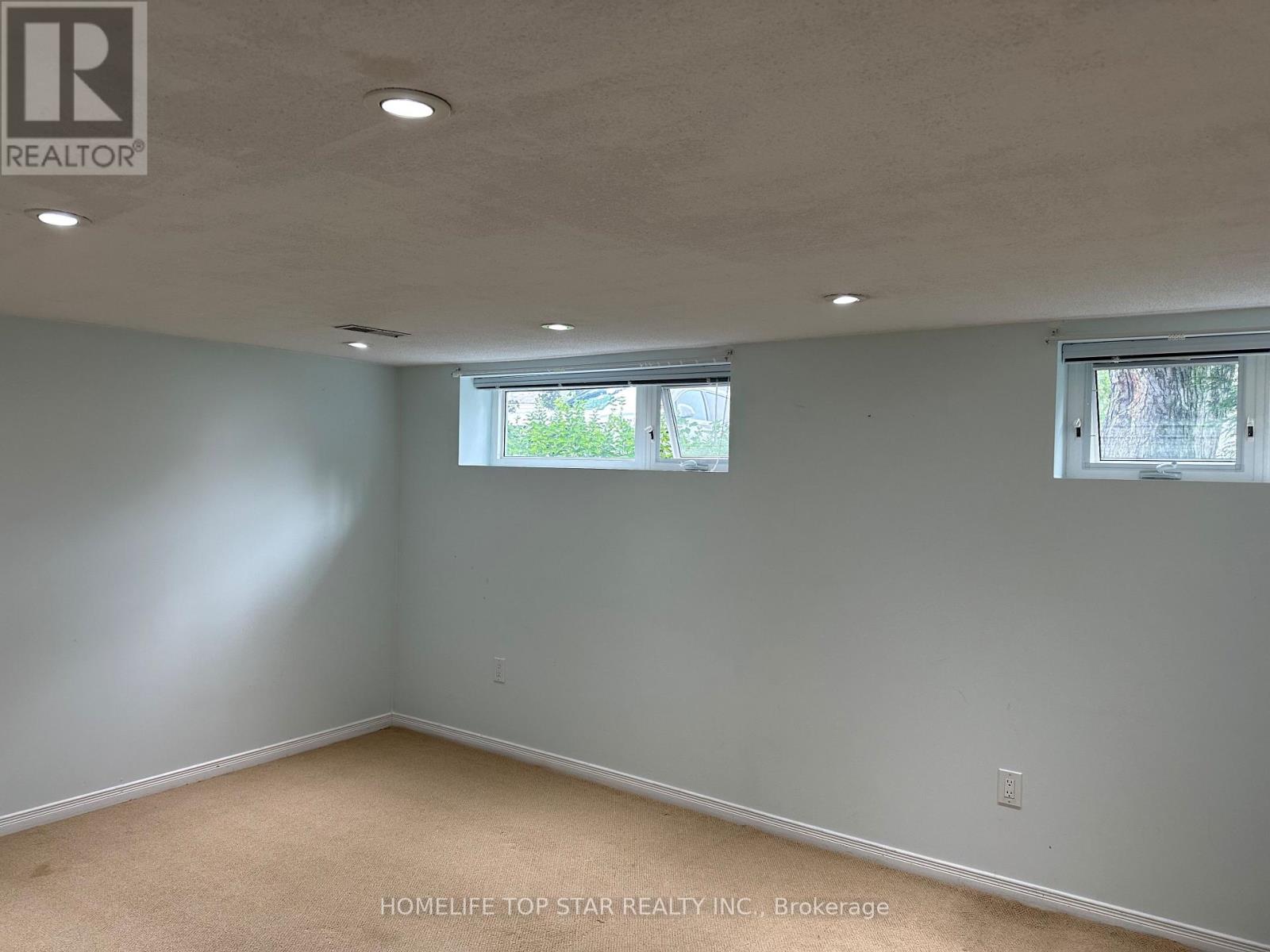 BASEMENT - 209 CONNAUGHT AVENUE, Toronto, Ontario