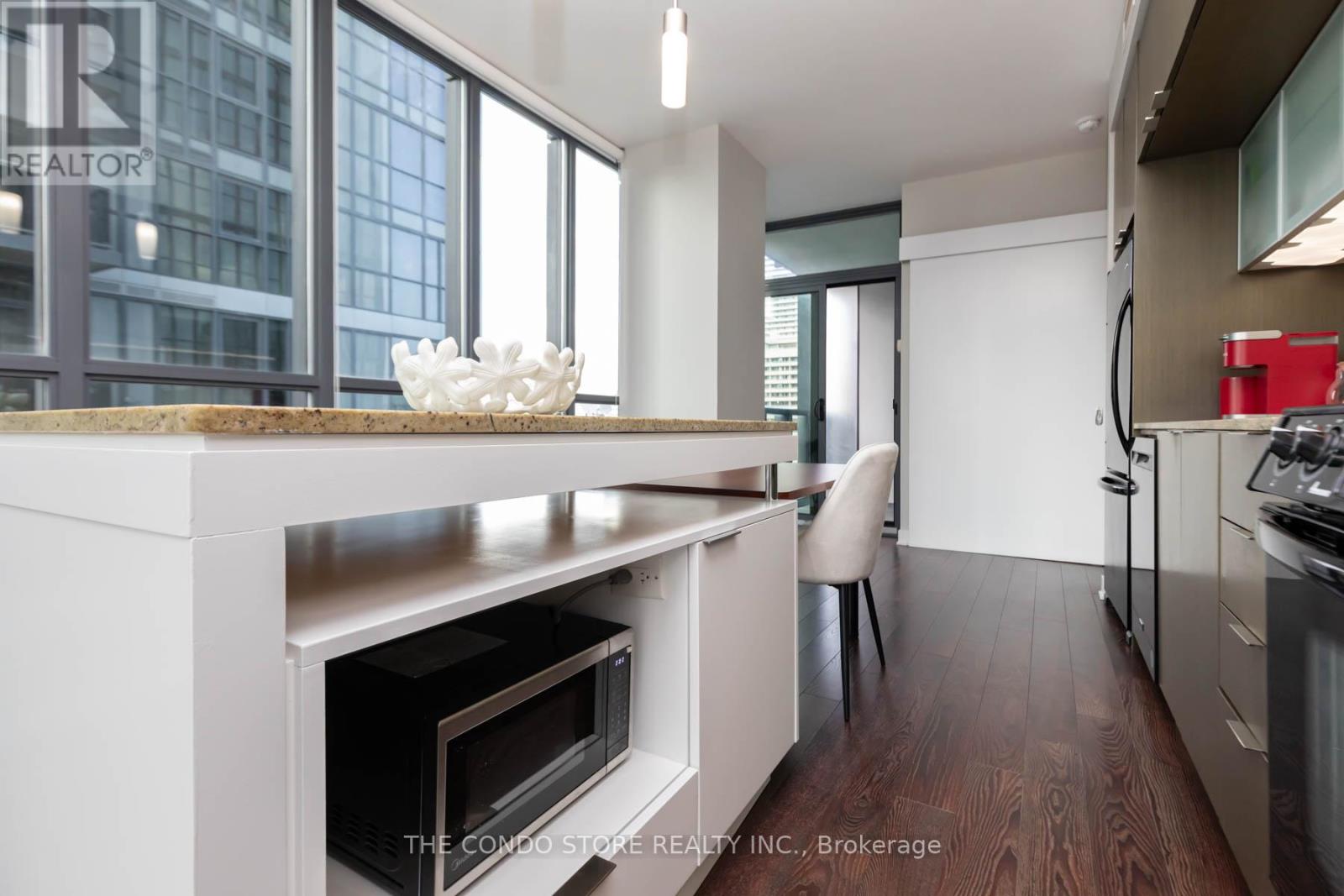 1907 - 110 Charles Street E, Toronto, Ontario  M4Y 1T5 - Photo 13 - C13495588