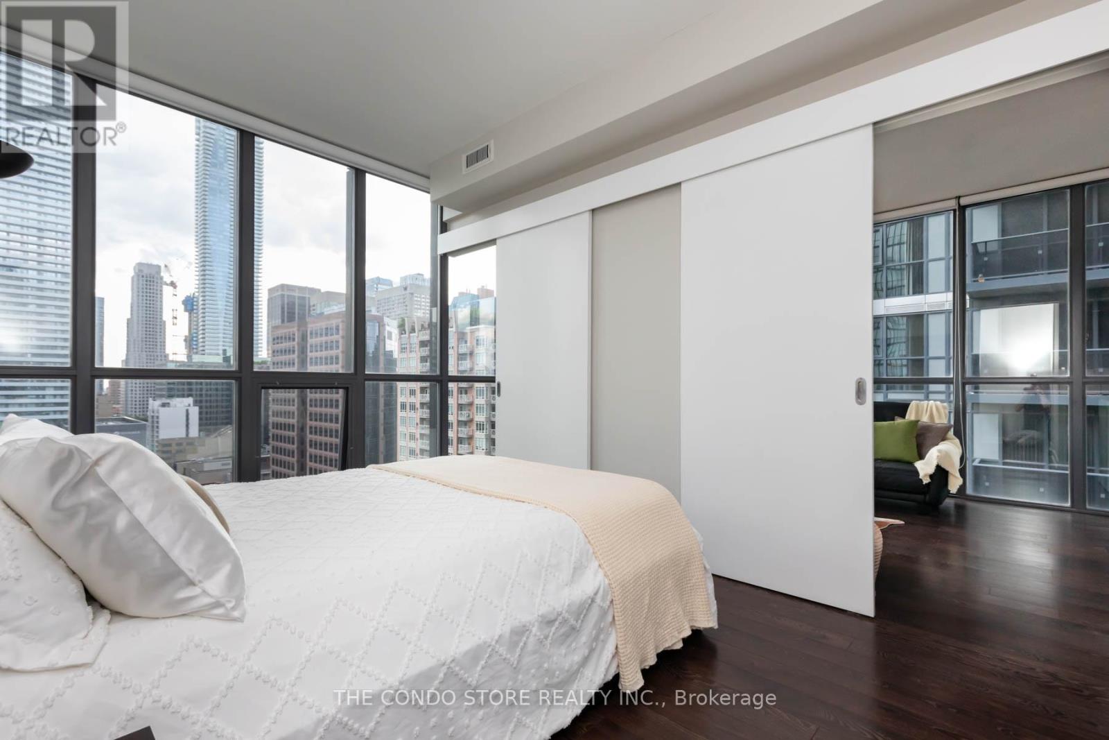 1907 - 110 Charles Street E, Toronto, Ontario  M4Y 1T5 - Photo 16 - C13495588