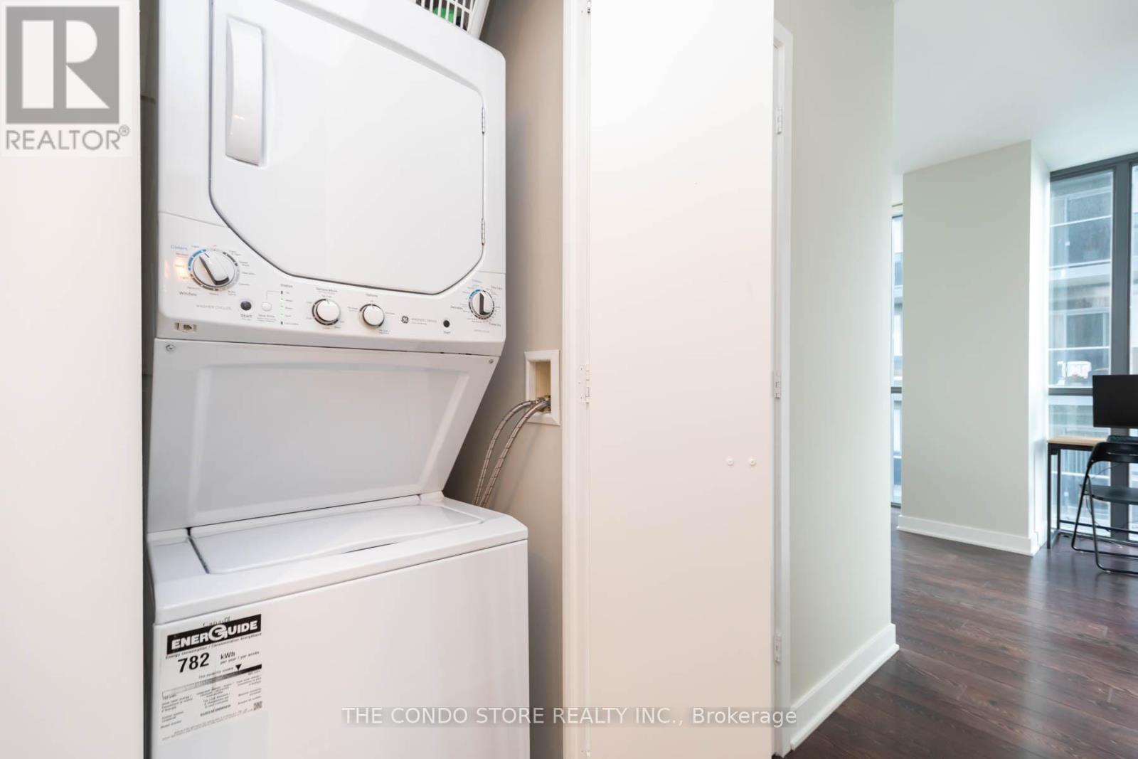 1907 - 110 Charles Street E, Toronto, Ontario  M4Y 1T5 - Photo 25 - C13495588