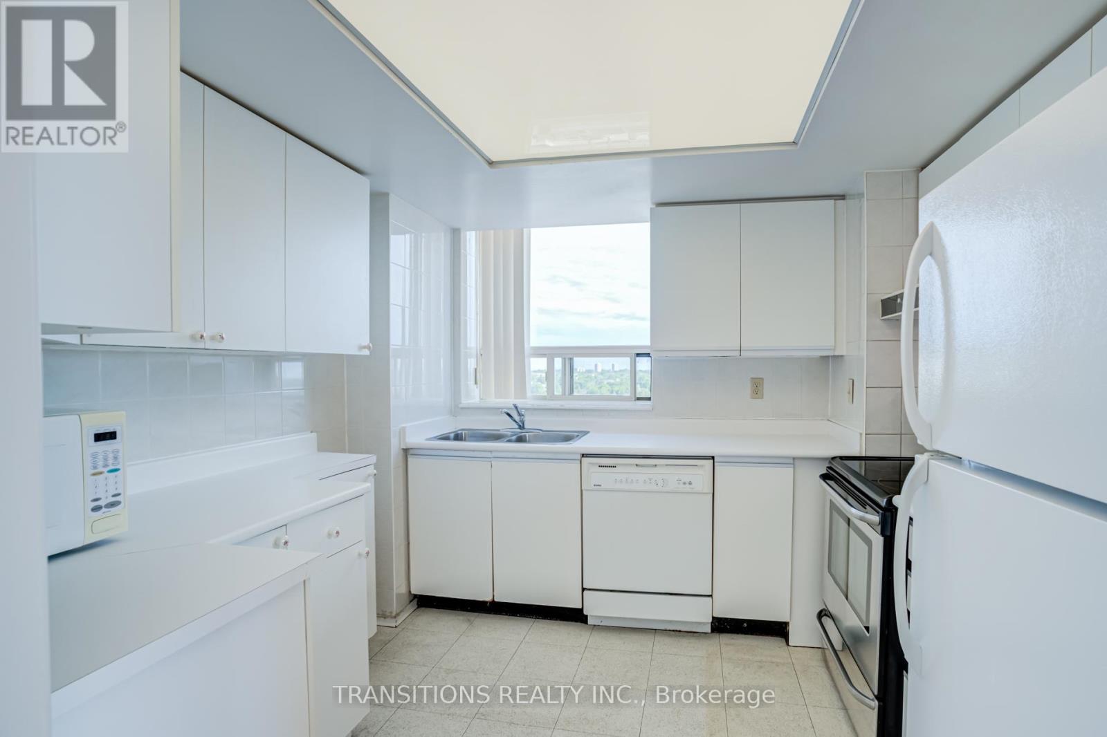 1016 - 2460 Eglinton Avenue E, Toronto, Ontario  M1K 5J7 - Photo 15 - E13495578