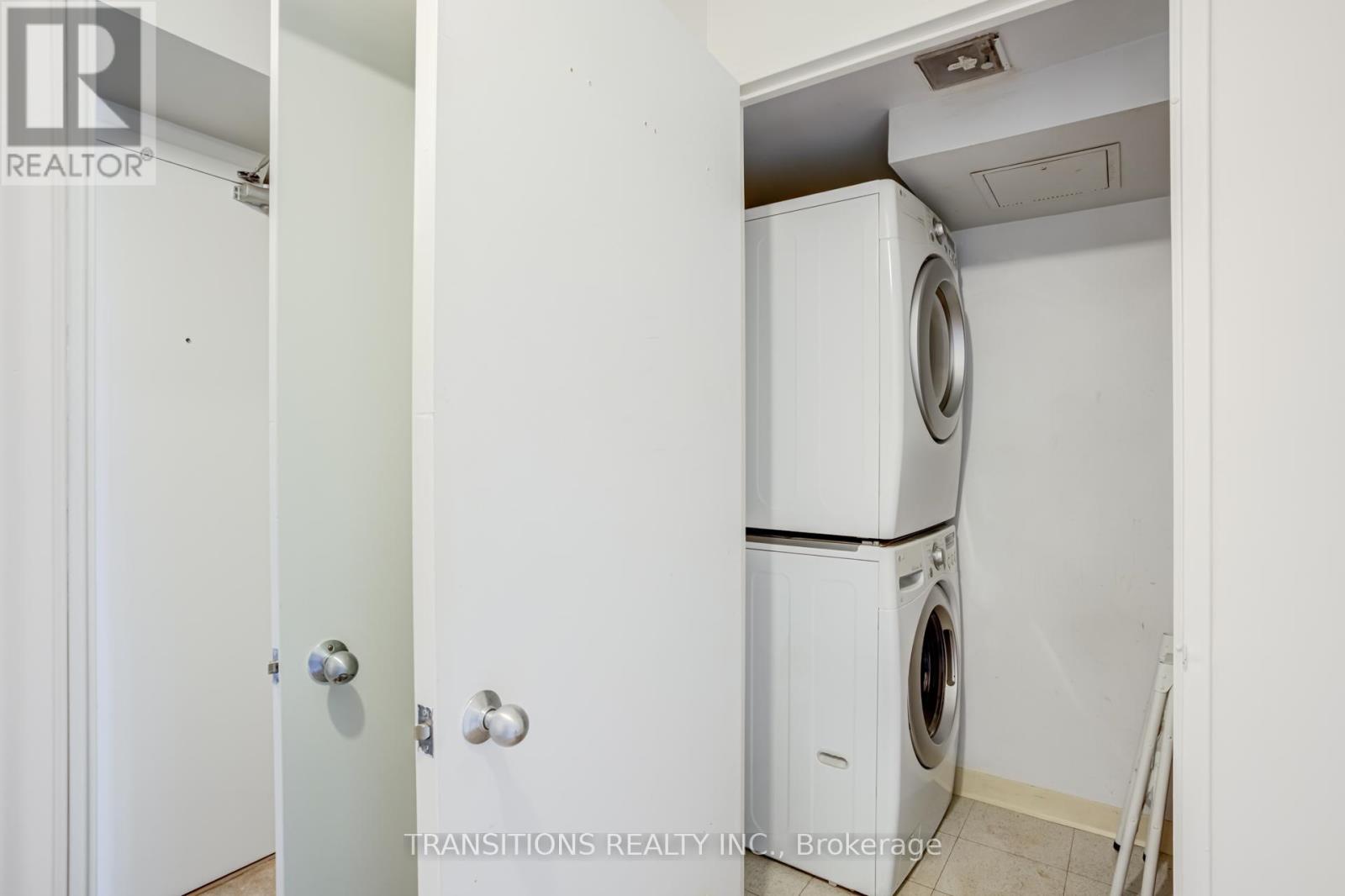 1016 - 2460 Eglinton Avenue E, Toronto, Ontario  M1K 5J7 - Photo 18 - E13495578