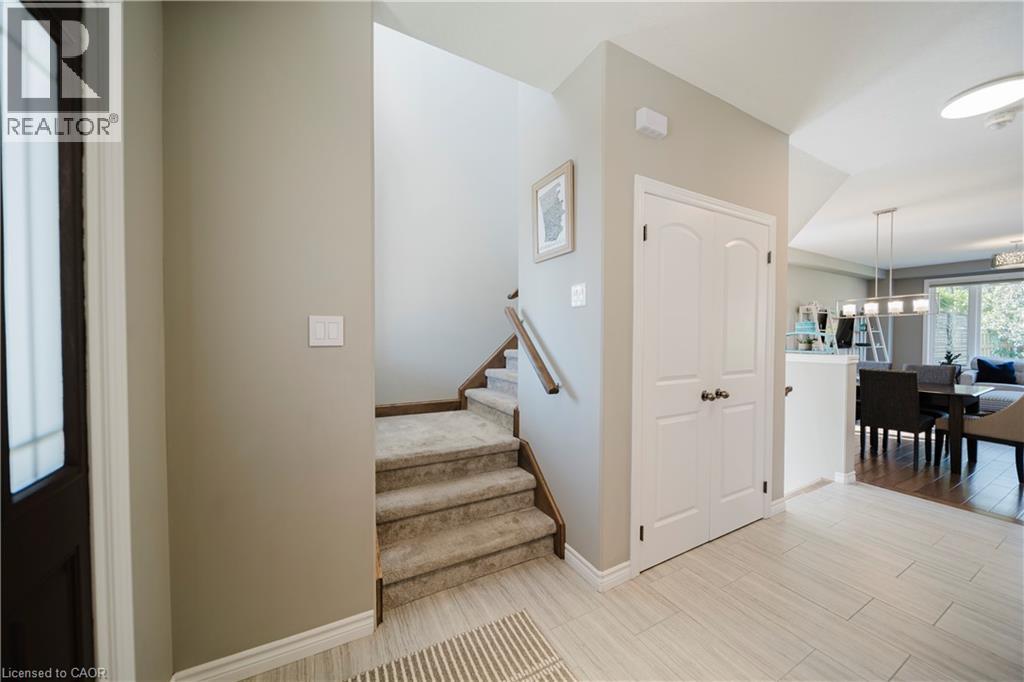 597 Sundew Drive, Waterloo, Ontario  N2V 0B9 - Photo 5 - 40843054