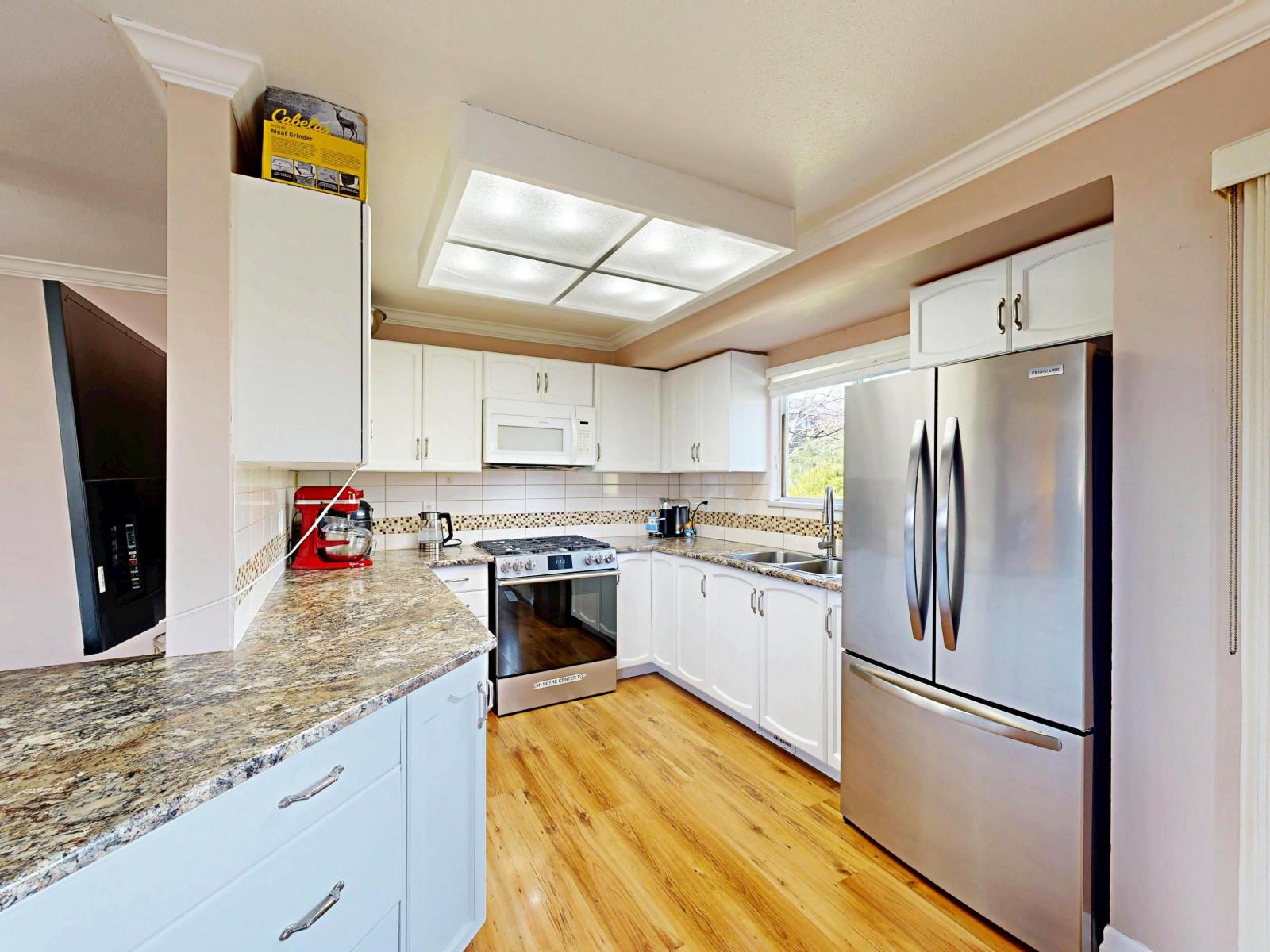 Listing image 5