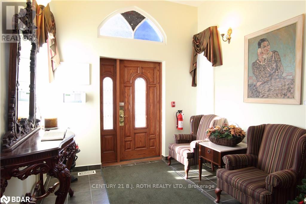 1 Berczy Street, Barrie, Ontario  L4M 3P5 - Photo 12 - S13495548