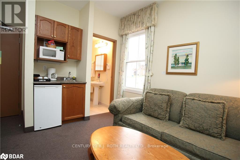 1 Berczy Street, Barrie, Ontario  L4M 3P5 - Photo 23 - S13495548