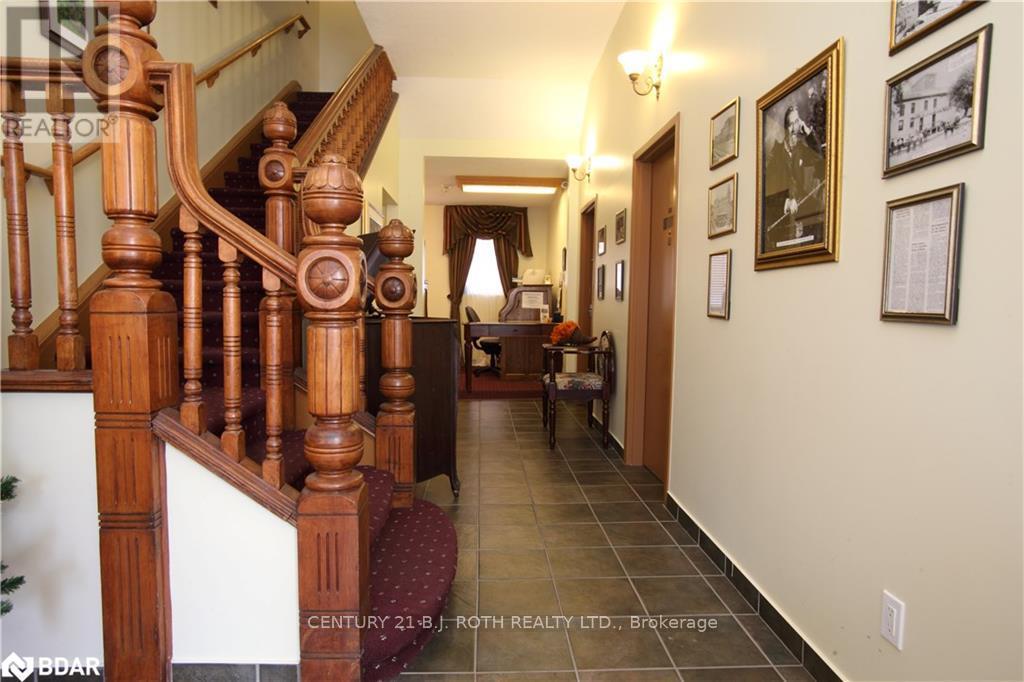 1 Berczy Street, Barrie, Ontario  L4M 3P5 - Photo 6 - S13495548