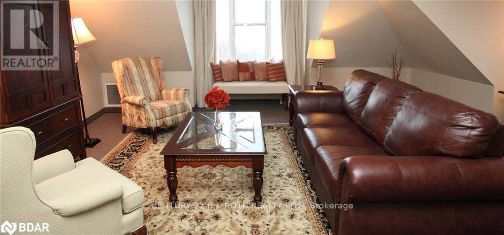 1 Berczy Street, Barrie, Ontario  L4M 3P5 - Photo 7 - S13495548