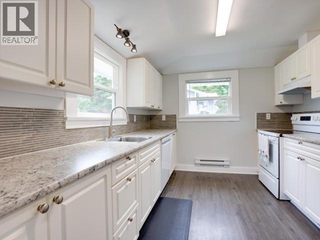 6577 King Ave, Powell River, British Columbia  V8A 4X9 - Photo 6 - 20025