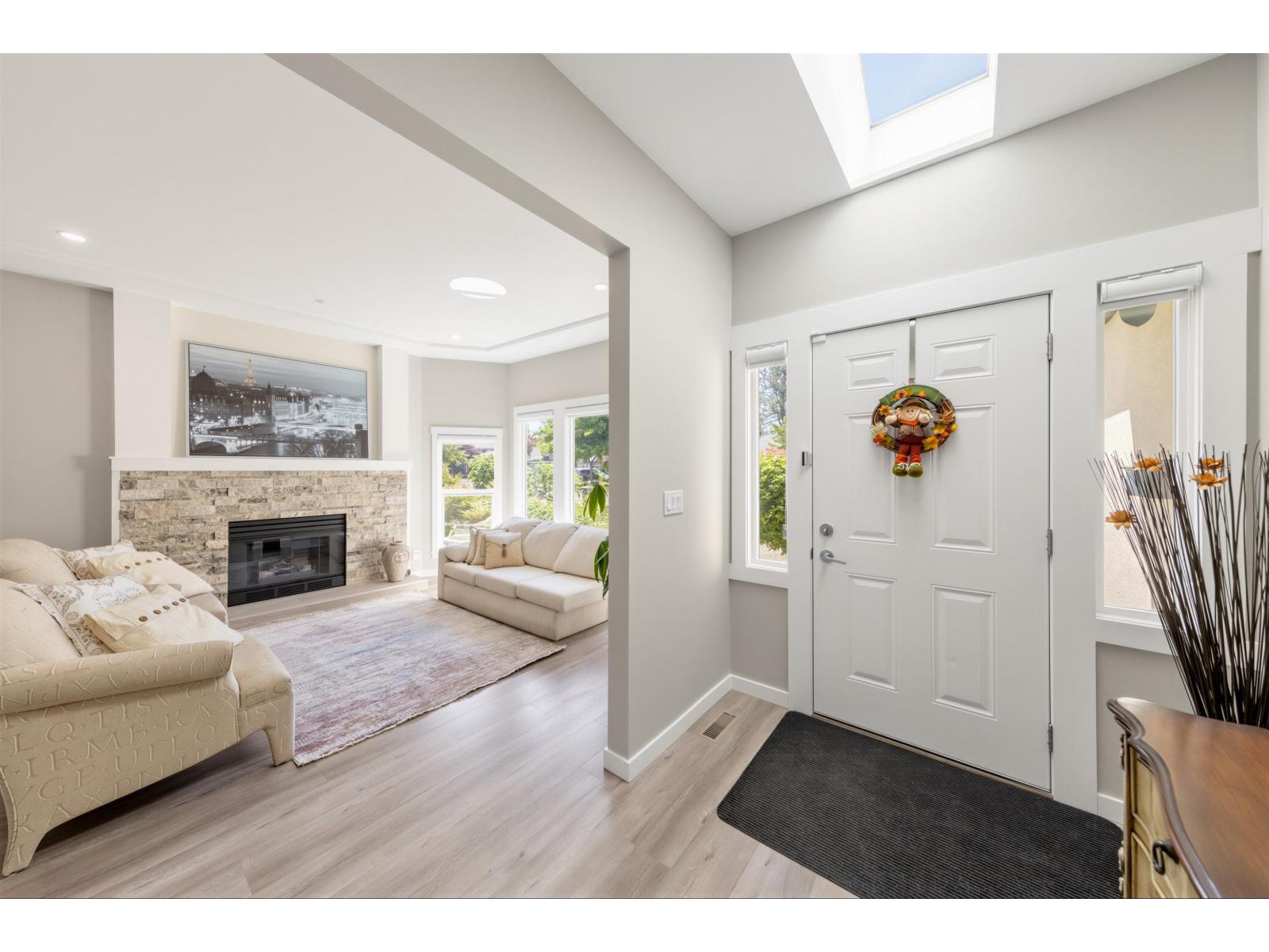 14917 24a Avenue, Surrey, British Columbia  V4P 1N9 - Photo 4 - R3139859