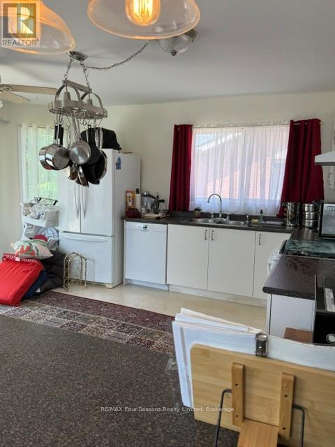 164 58th Street S, Wasaga Beach, Ontario  L9Z 1N9 - Photo 8 - S13490098