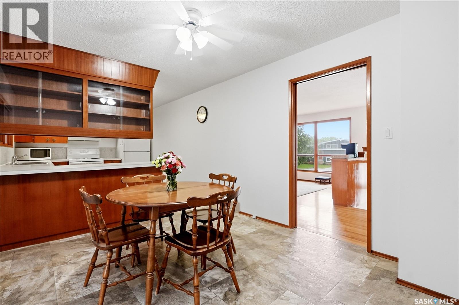 21 Bateman Crescent, Saskatoon, Saskatchewan  S7H 3C3 - Photo 10 - SK040834