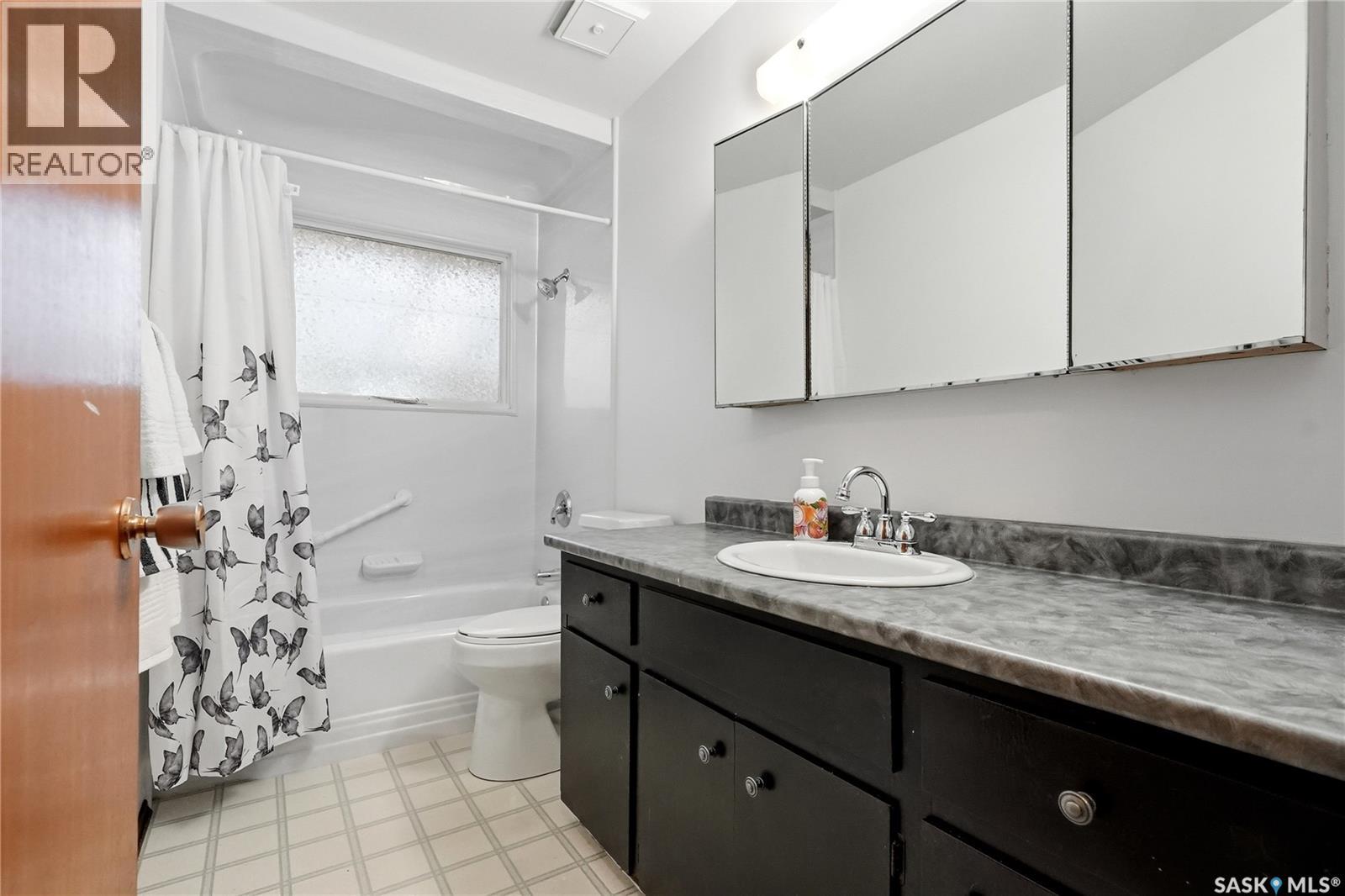 21 Bateman Crescent, Saskatoon, Saskatchewan  S7H 3C3 - Photo 17 - SK040834