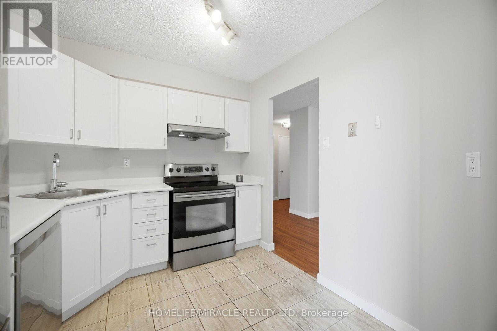 707 - 41 Markbrook Lane, Toronto, Ontario  M9V 5E6 - Photo 5 - W13495482