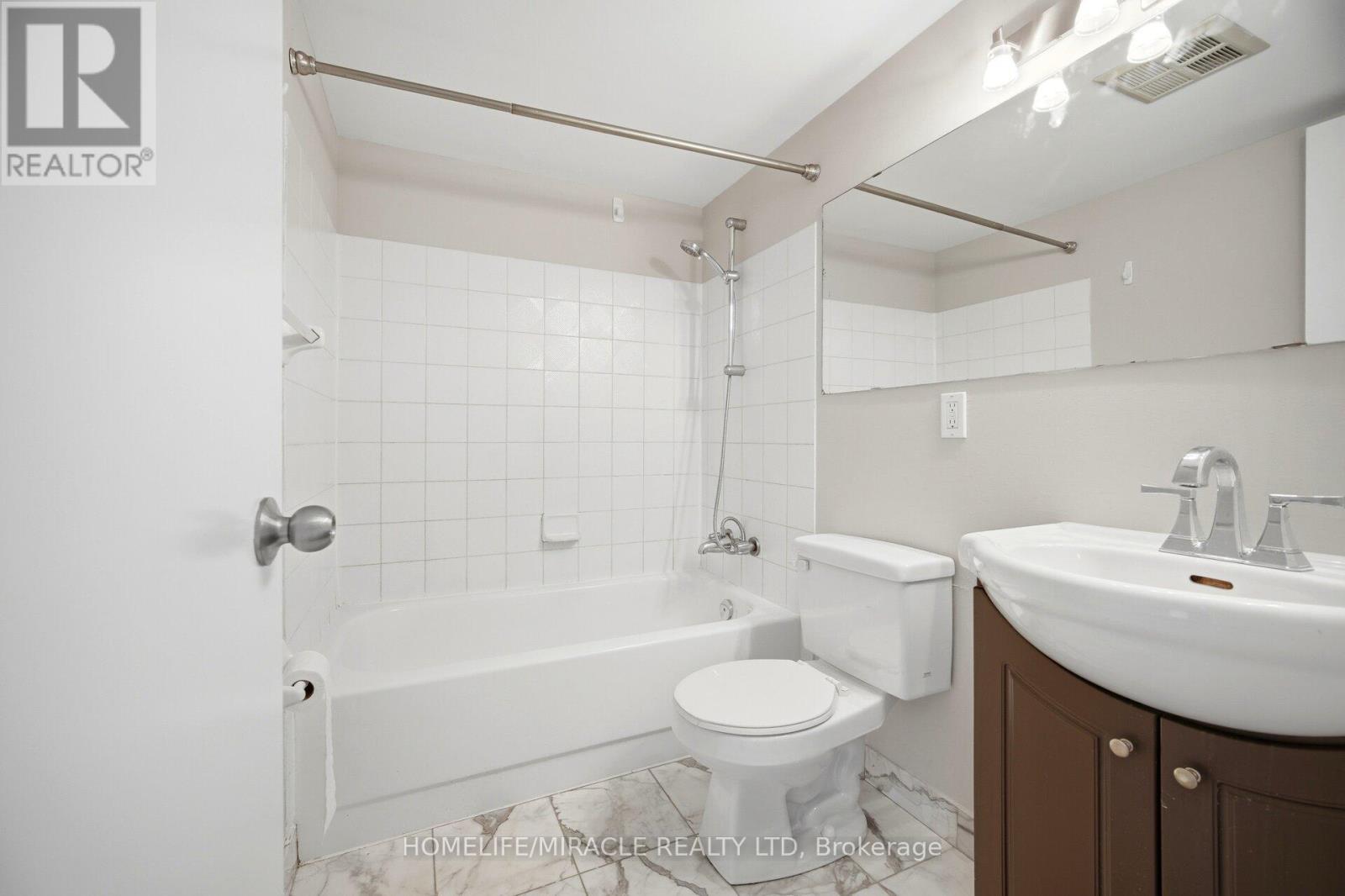 707 - 41 Markbrook Lane, Toronto, Ontario  M9V 5E6 - Photo 9 - W13495482