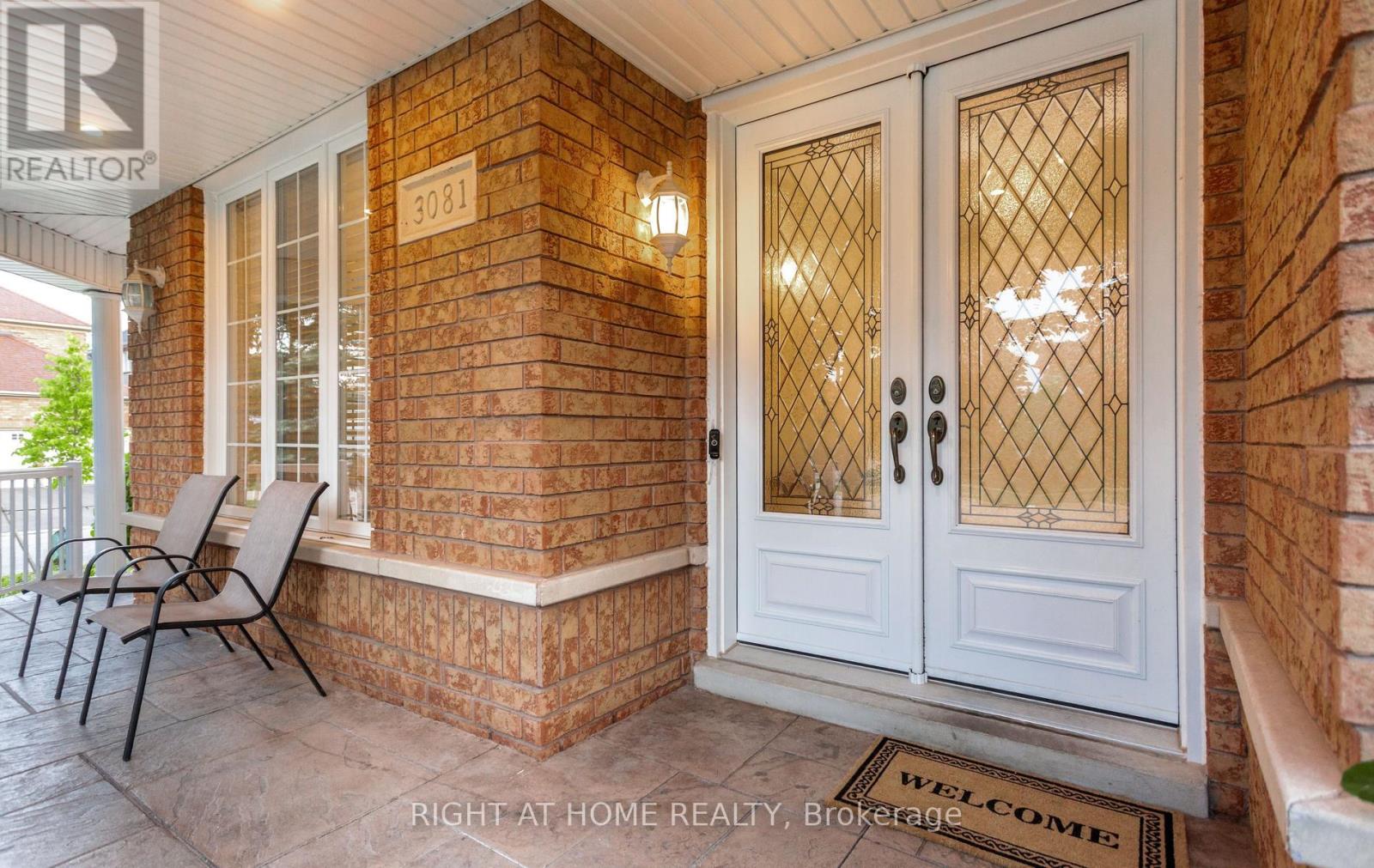 3081 Baron Drive, Mississauga, Ontario  L5M 6W4 - Photo 4 - W13495524