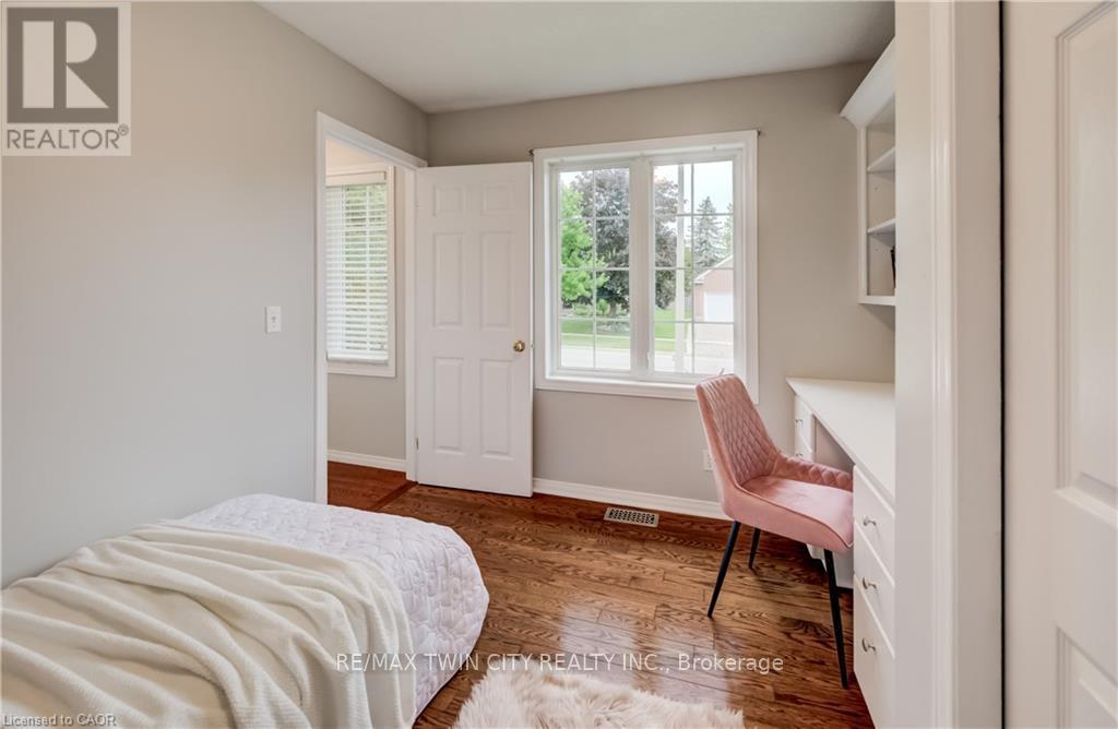 27 Chandos Drive, Kitchener, Ontario  N2A 3C2 - Photo 19 - X13495498