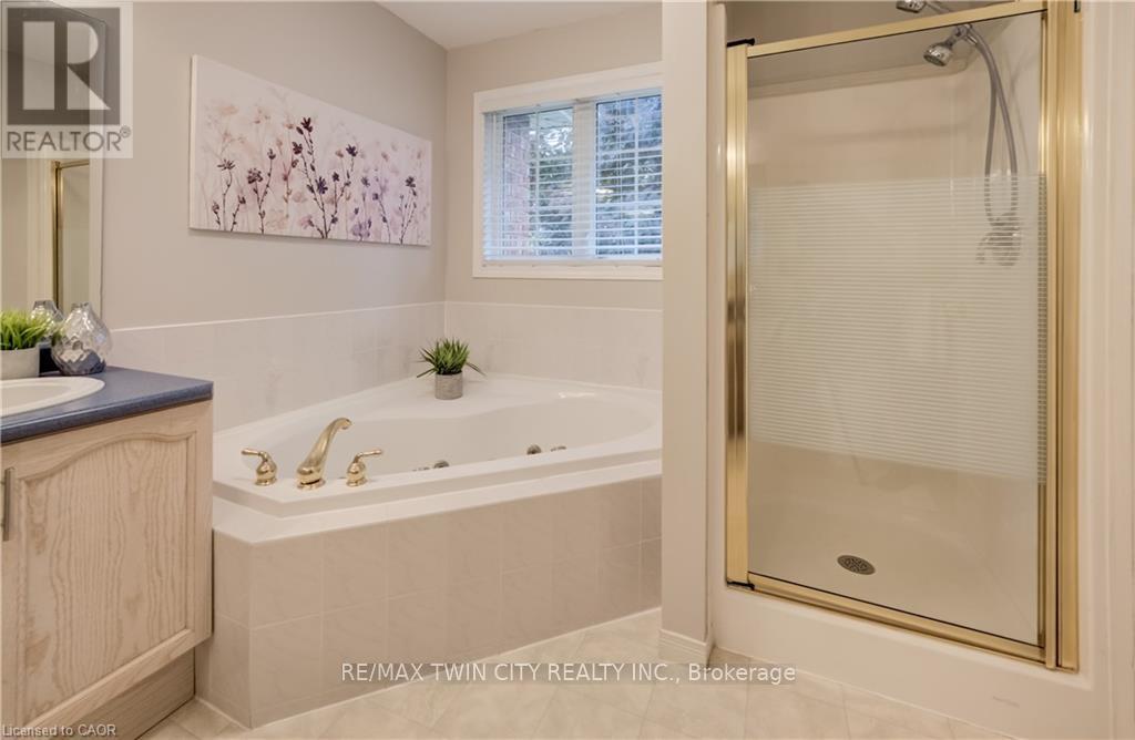 27 Chandos Drive, Kitchener, Ontario  N2A 3C2 - Photo 23 - X13495498
