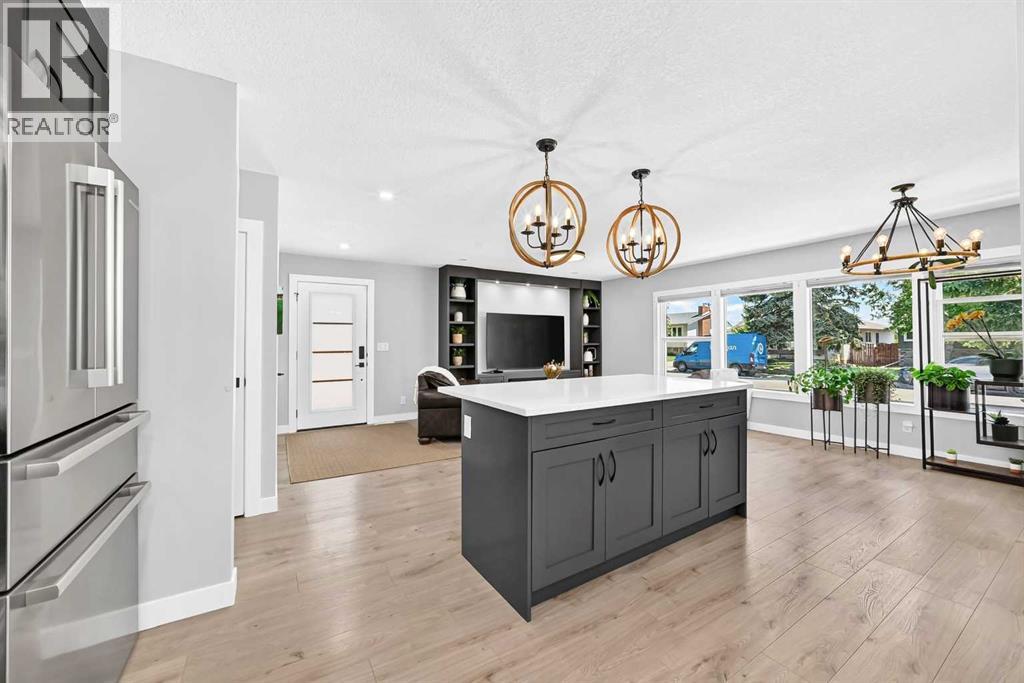 9439 Academy Drive Se, Calgary, Alberta  T2J 1A6 - Photo 7 - A2323721