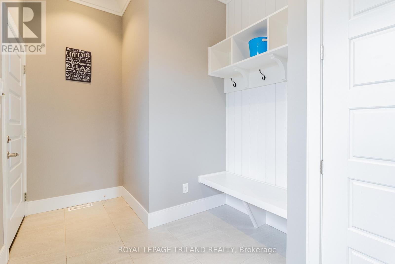 10099 Jennison Crescent, Lambton Shores, Ontario  N0M 1T0 - Photo 40 - X13495702