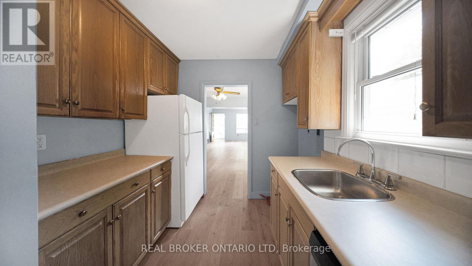 1624 Leonard Street, London East, Ontario  N5W 3G6 - Photo 8 - X13495744
