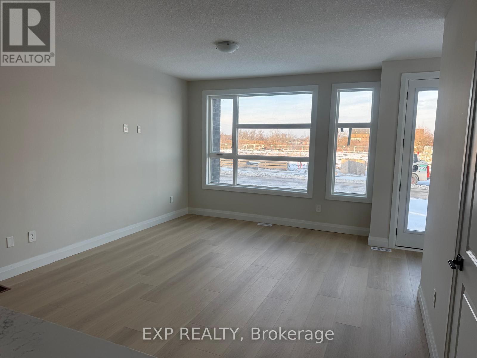 56 - 72 Keystone Trail, Welland, Ontario  L3B 0N8 - Photo 3 - X13492960