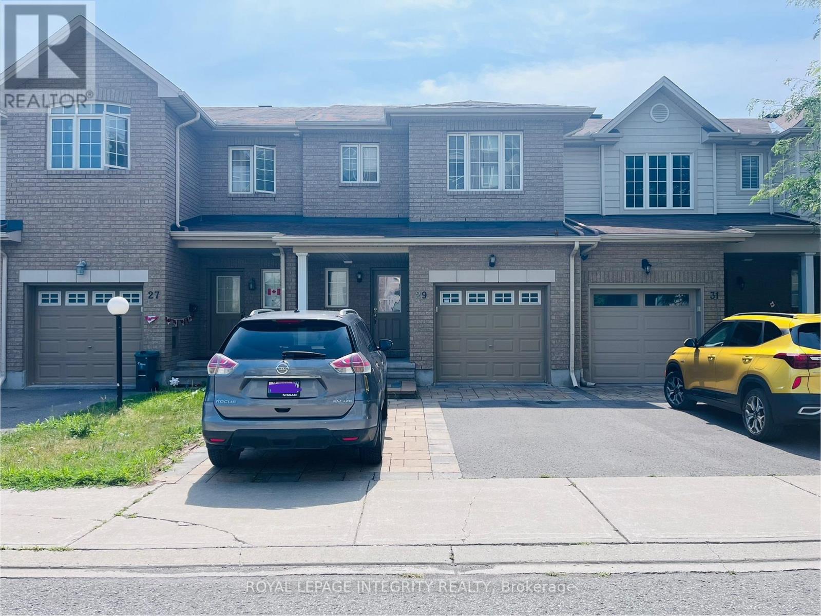 29 CHESAPEAKE CRESCENT, Ottawa, Ontario