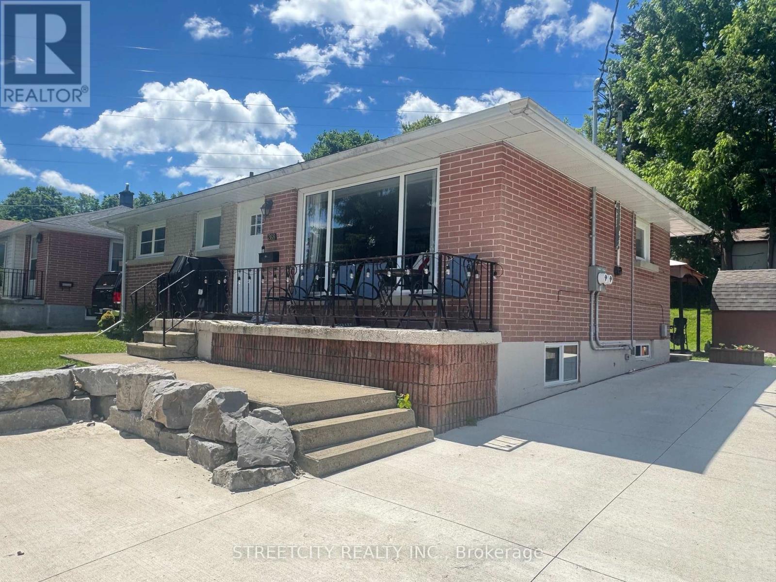 268 Bernard Street, Woodstock, Ontario  N4S 2V2 - Photo 2 - X13495518