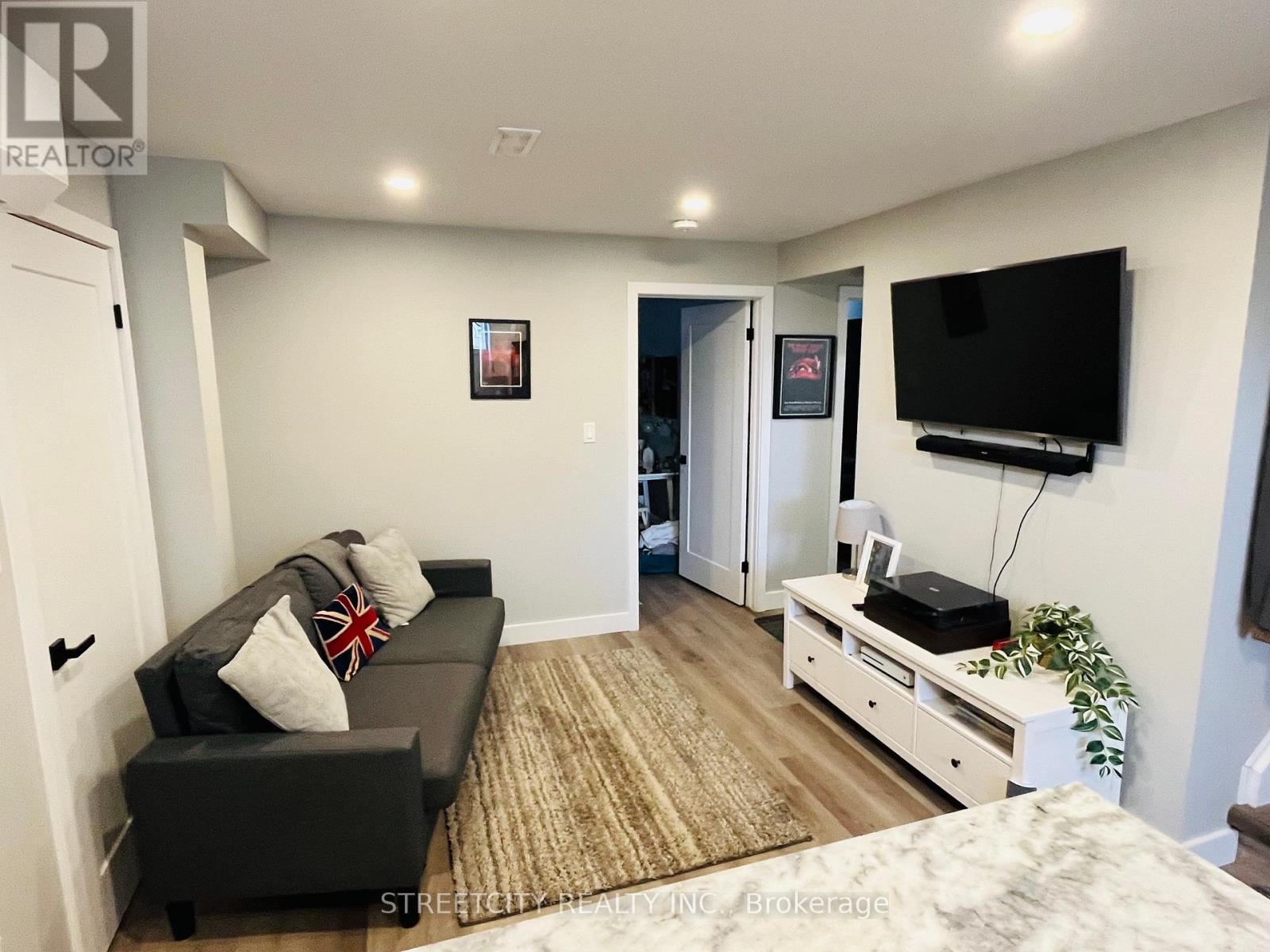 268 Bernard Street, Woodstock, Ontario  N4S 2V2 - Photo 17 - X13495518