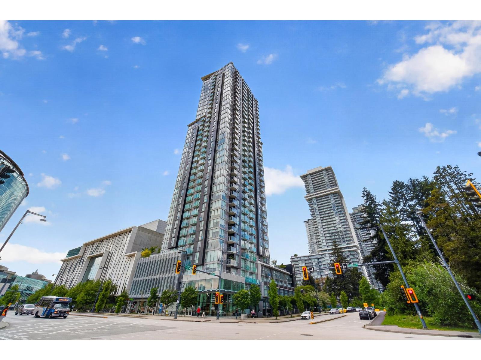 511 13438 CENTRAL AVENUE, Surrey