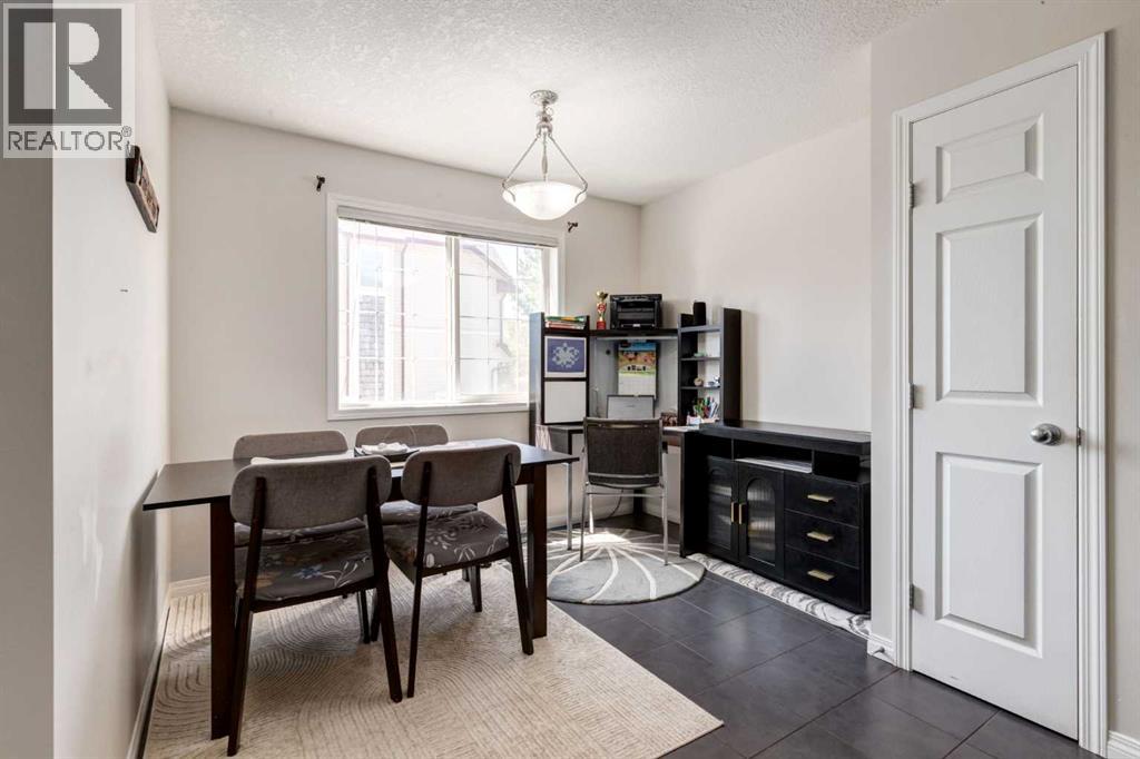 55 Copperfield Court Se, Calgary, Alberta  T2Z 4Z3 - Photo 5 - A2324369