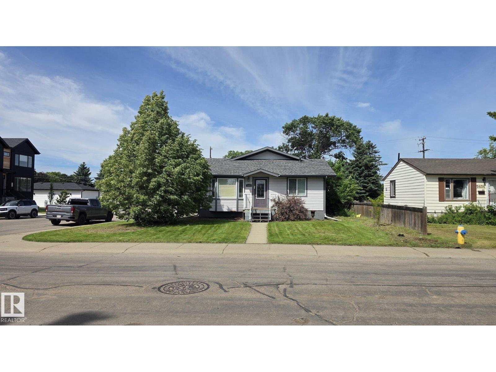 9402 153 ST NW NW, Edmonton, Alberta