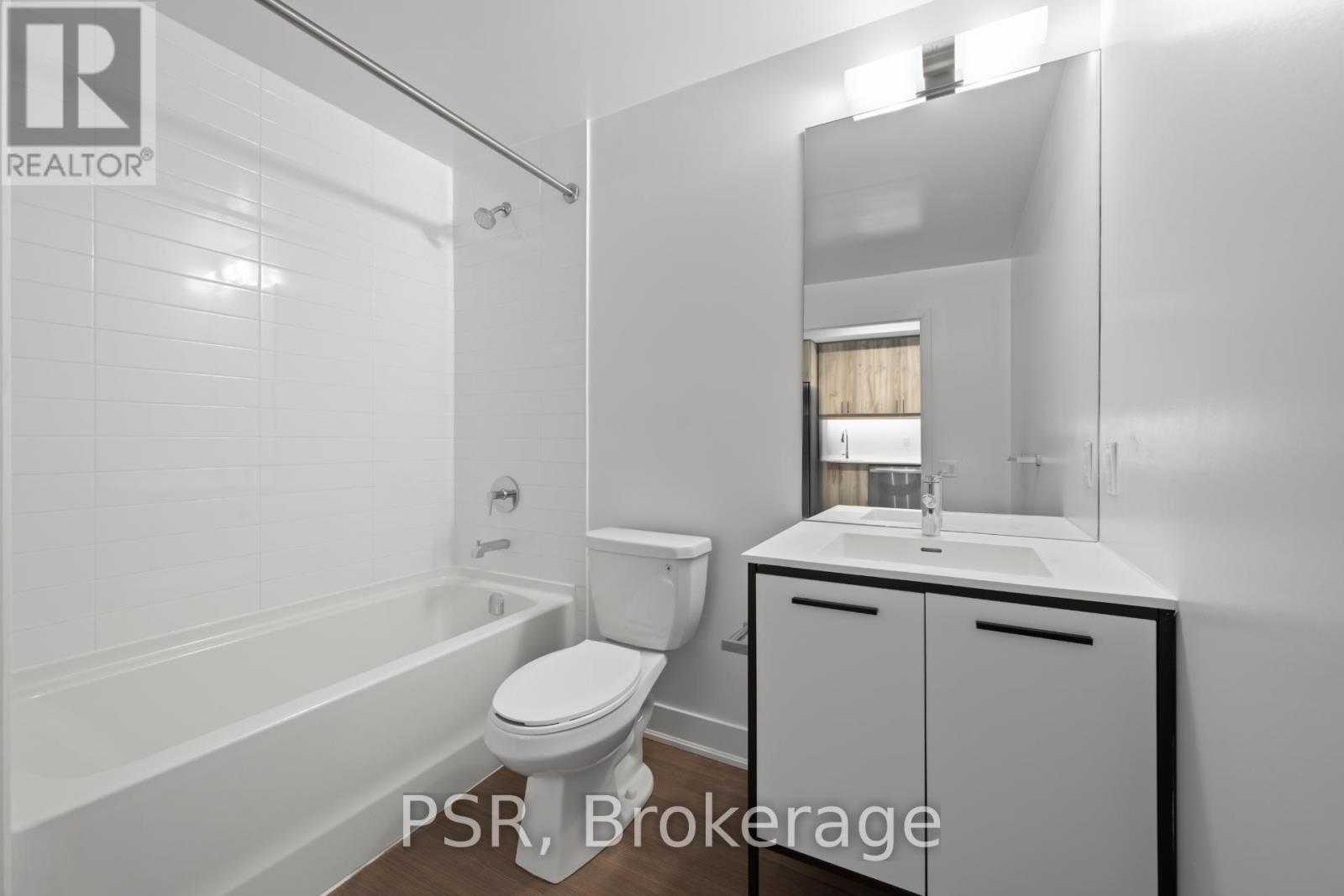 710 - 195 Deerfield Road, Newmarket, Ontario  L3Y 0G4 - Photo 11 - N13495646