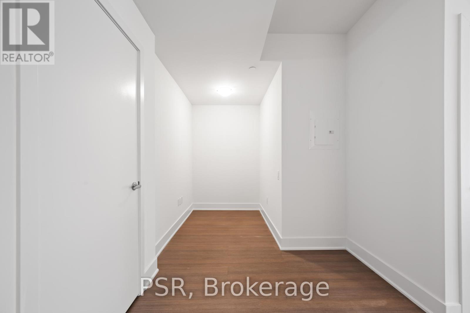 710 - 195 Deerfield Road, Newmarket, Ontario  L3Y 0G4 - Photo 12 - N13495646