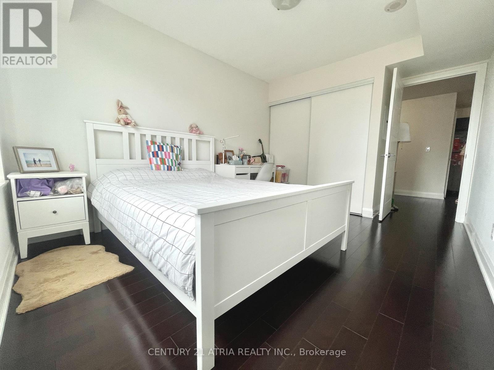 806 - 1 UPTOWN DRIVE, Markham, Ontario