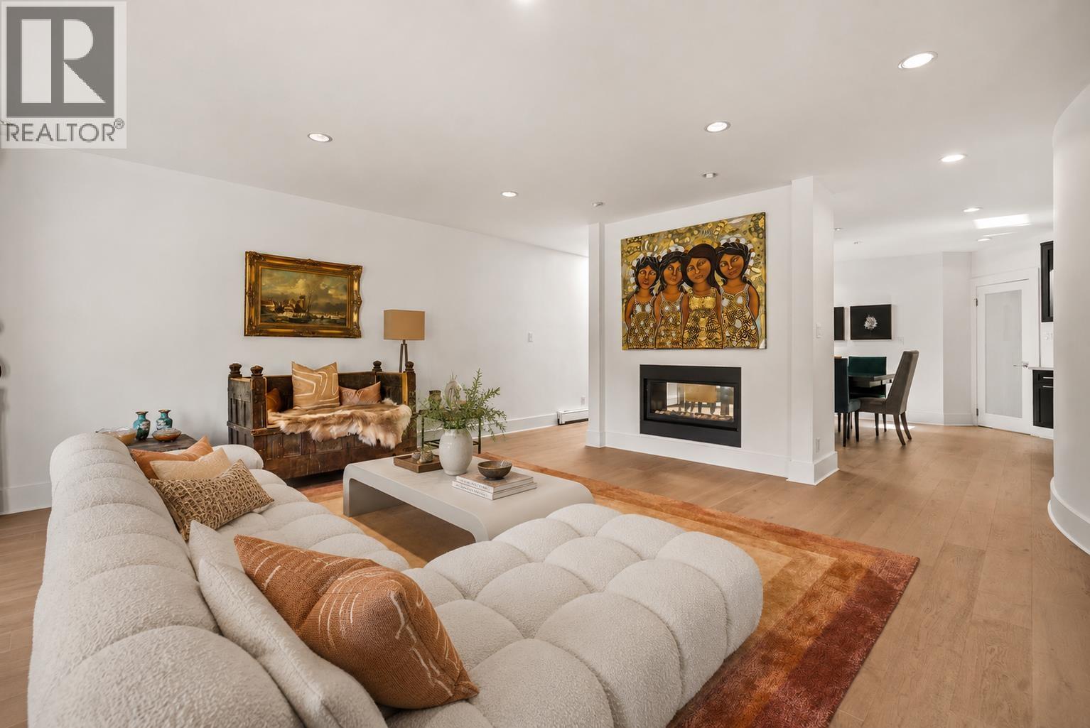 2385 W 49th Avenue, Vancouver, British Columbia  V6M 2V2 - Photo 4 - R3140357