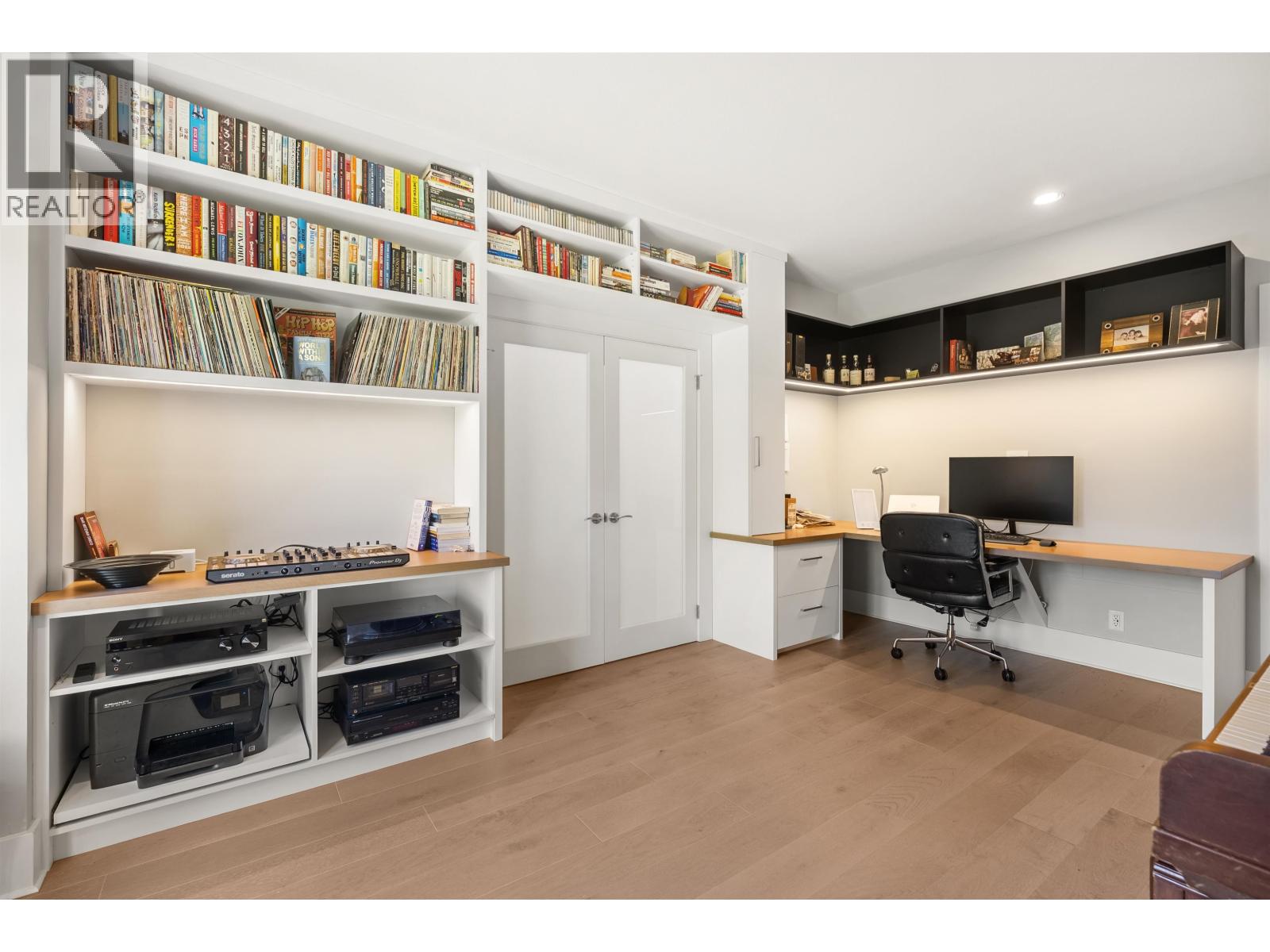 2385 W 49th Avenue, Vancouver, British Columbia  V6M 2V2 - Photo 13 - R3140357