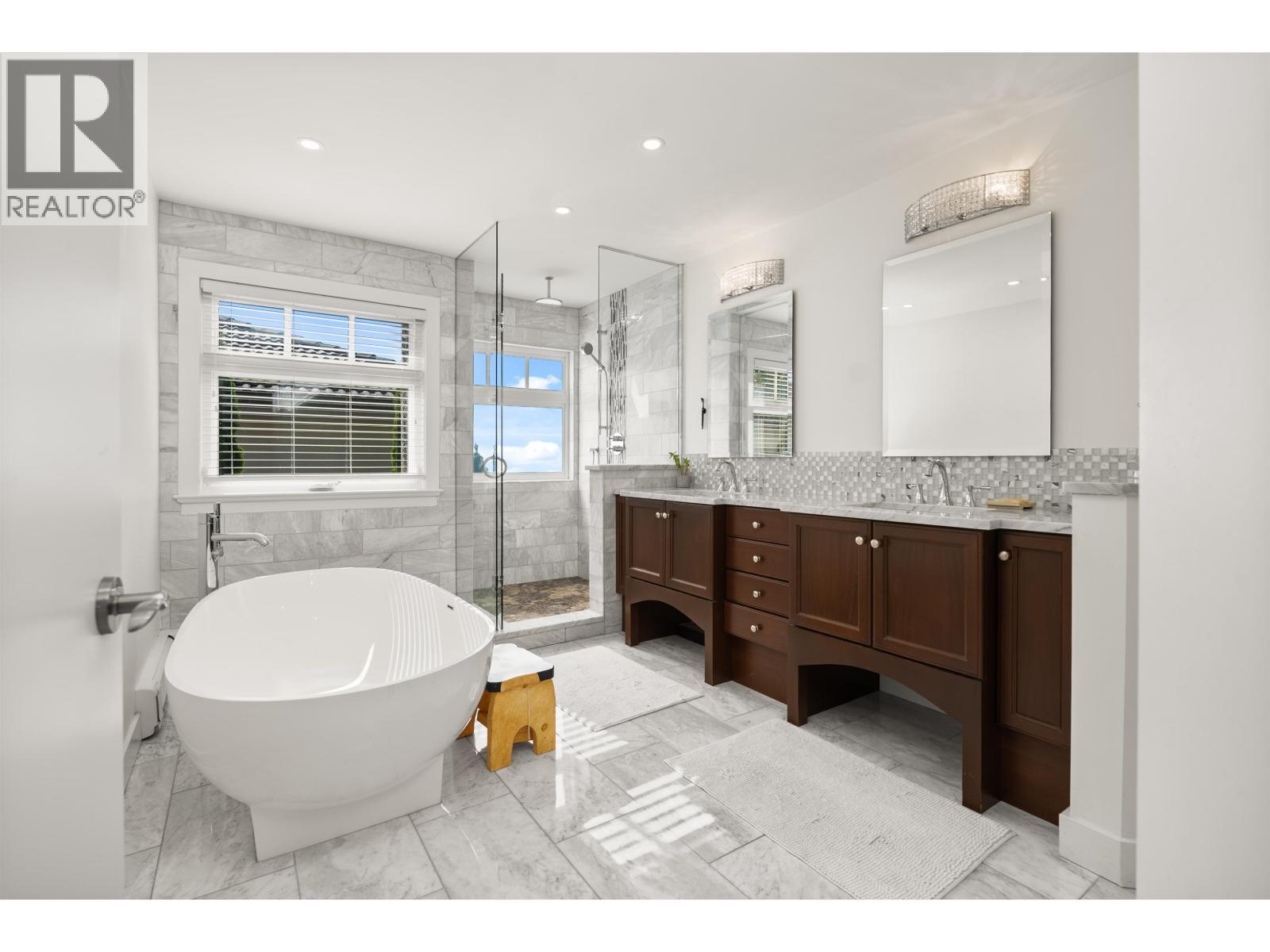 2385 W 49th Avenue, Vancouver, British Columbia  V6M 2V2 - Photo 17 - R3140357