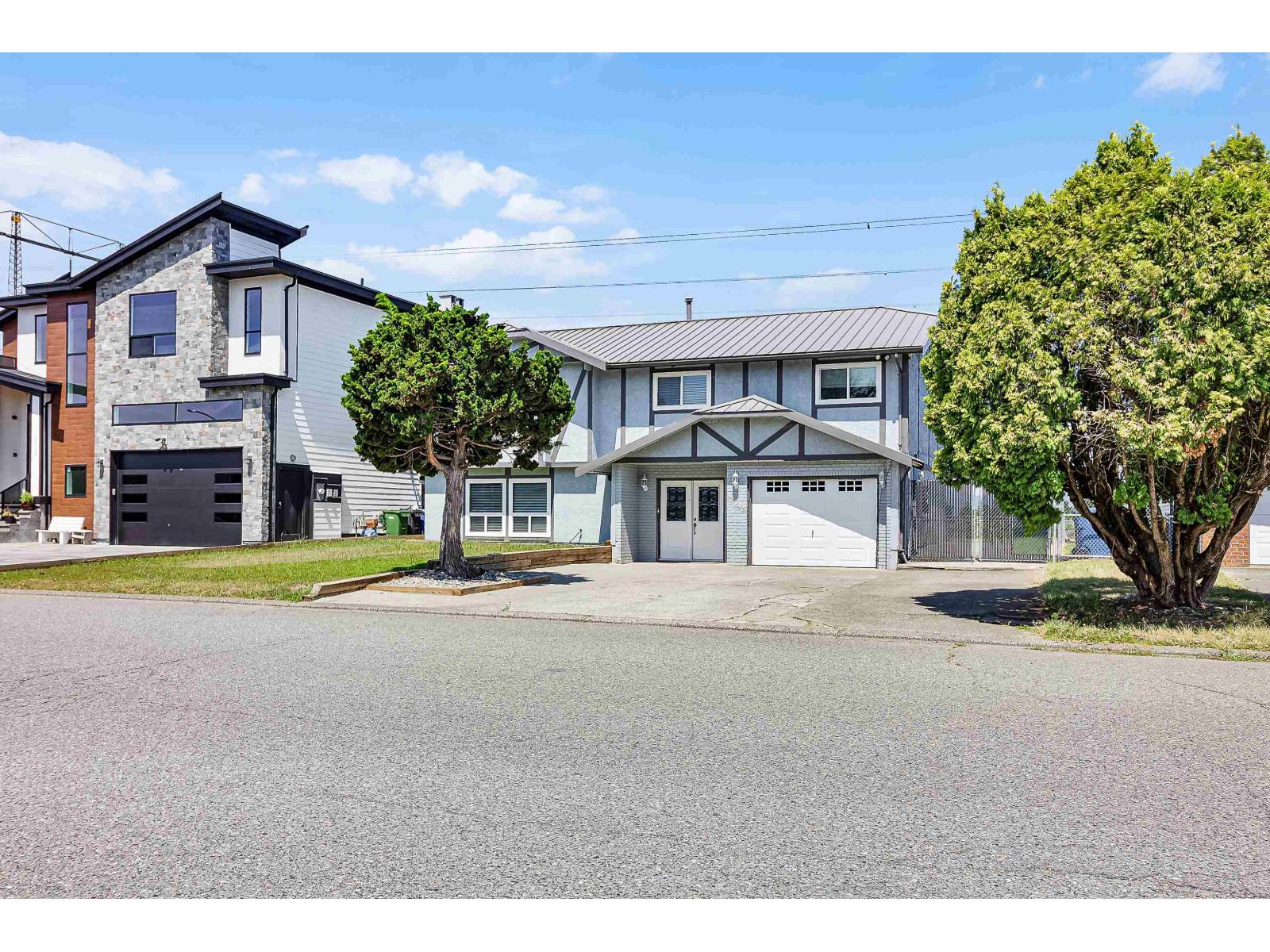 32745 OKANAGAN DRIVE