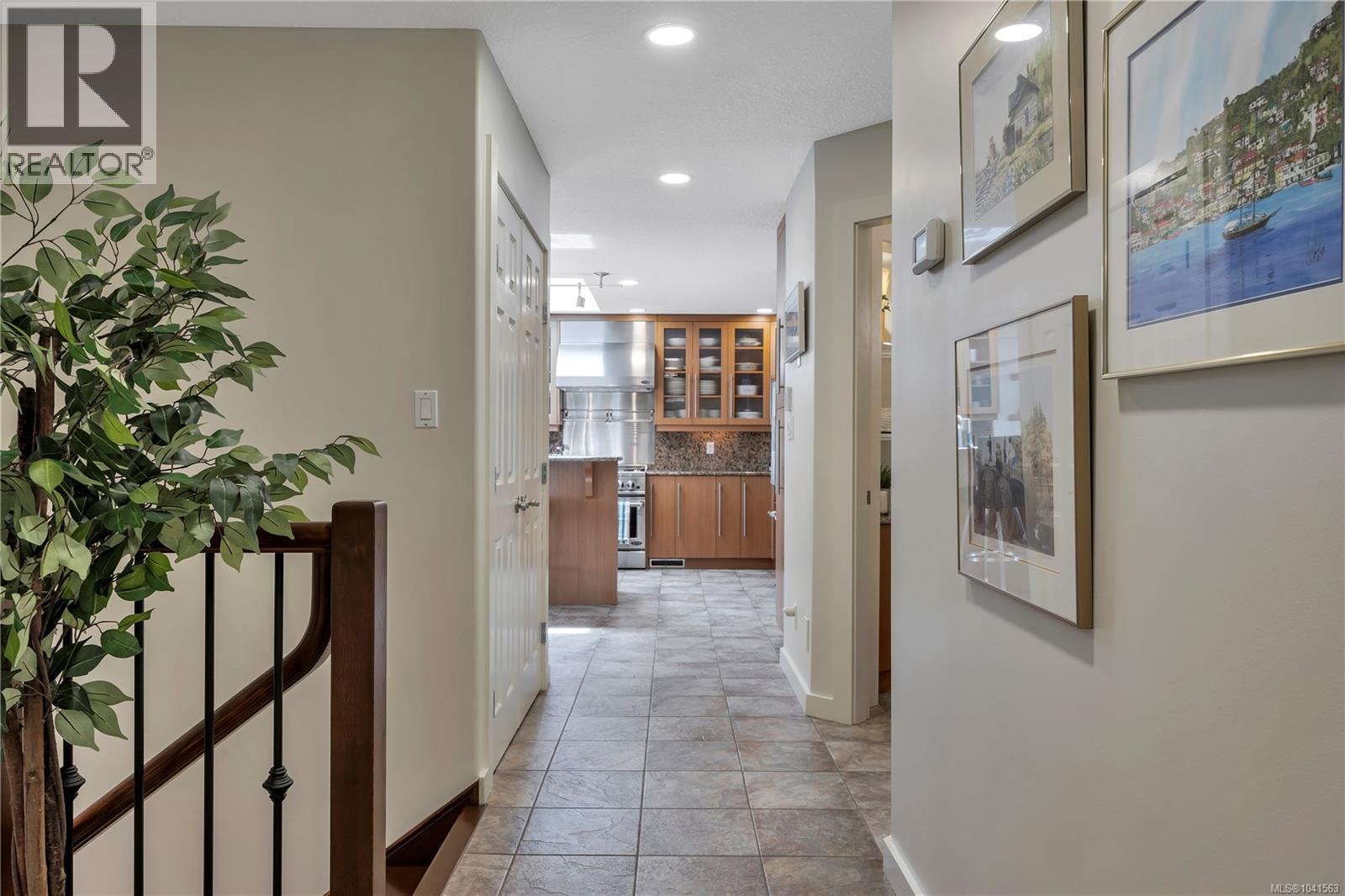 Listing image 57