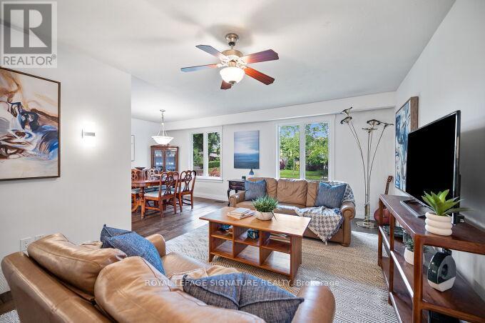 646 BLUE FOREST HILL, Burlington, Ontario