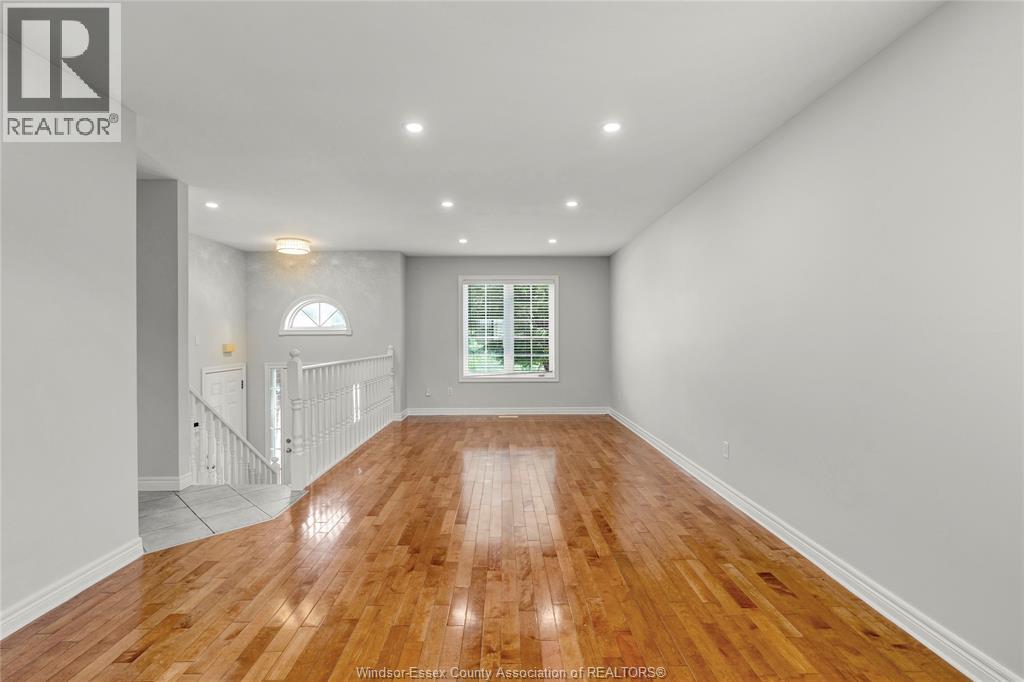 10920 Springhollow Drive, Windsor, Ontario  N8P 1V2 - Photo 3 - 26015378