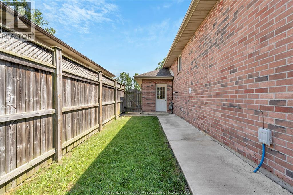 10920 Springhollow Drive, Windsor, Ontario  N8P 1V2 - Photo 30 - 26015378