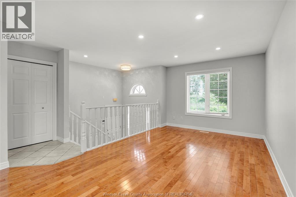 10920 Springhollow Drive, Windsor, Ontario  N8P 1V2 - Photo 4 - 26015378
