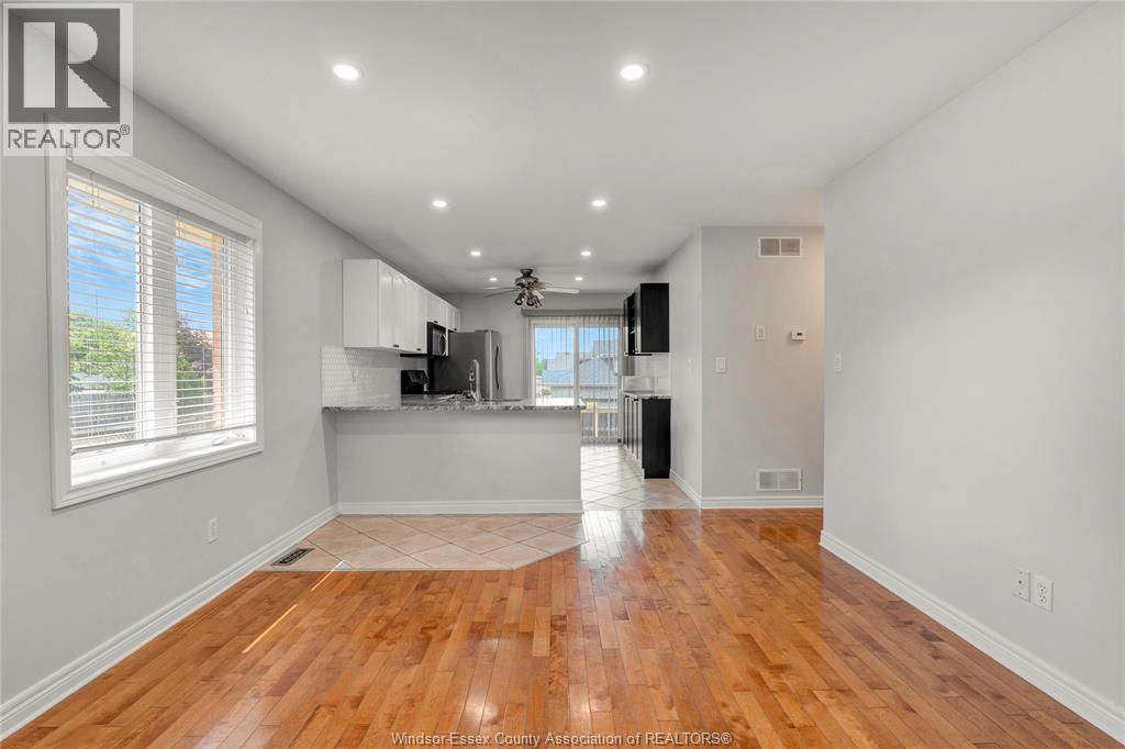 10920 Springhollow Drive, Windsor, Ontario  N8P 1V2 - Photo 6 - 26015378